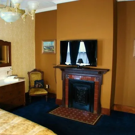 Herrold On Hill Bed And Breakfast-2