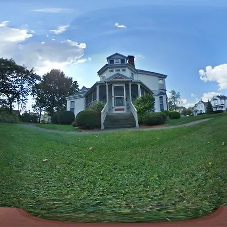 Herrold On Hill Bed And Breakfast-3